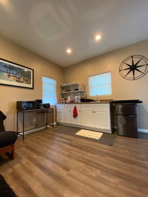 Apartment The In Clairemont - New Ac Unit *